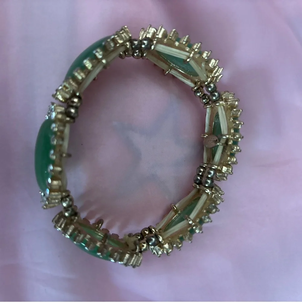 Tasha Green and Gold Bracelet - Picture 4 of 4